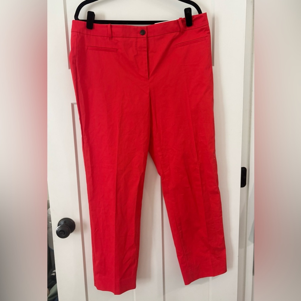 NWT Ann Taylor “the crop” mid-rise pants in coral